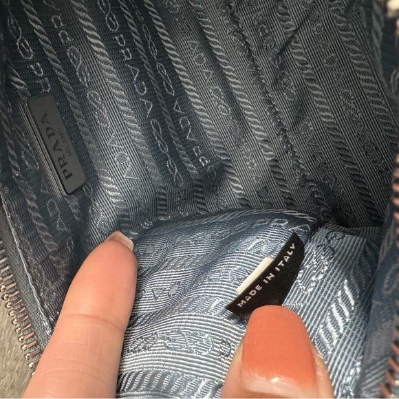 Prada re-edition 2005 - Picture 12 of 12